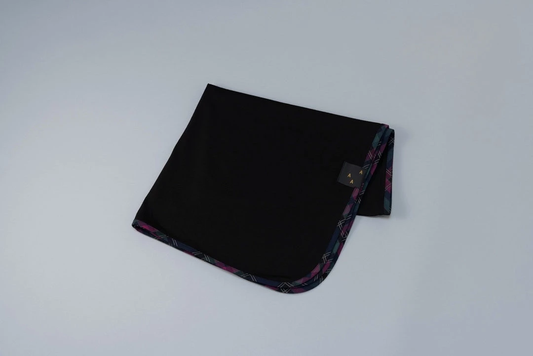 AAA Design Baby Merino Wrap – Black Baby+Child 3 AAA Design Baby Merino Wrap – Black Baby+Child