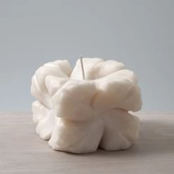 Andrej Urem Rose Candle Living