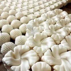 Andrej Urem Rose Candle Living