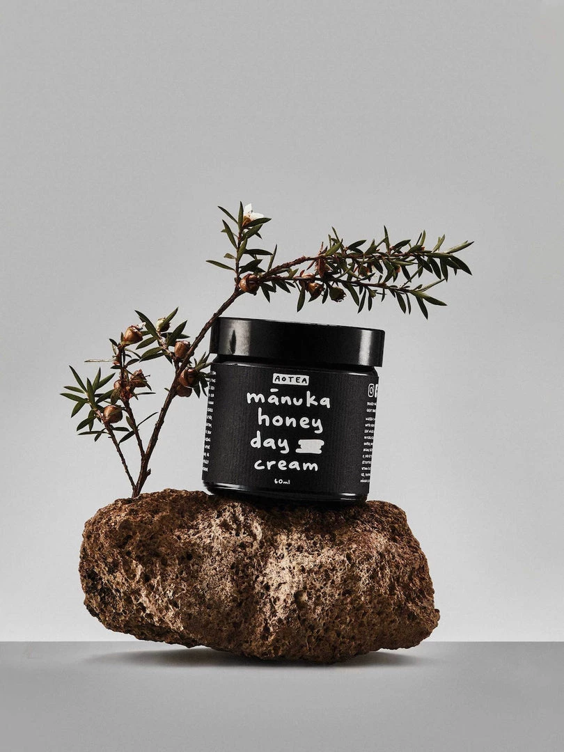 Aotea Mānuka Honey Day Cream Bathroom 1 Aotea Mānuka Honey Day Cream Bathroom