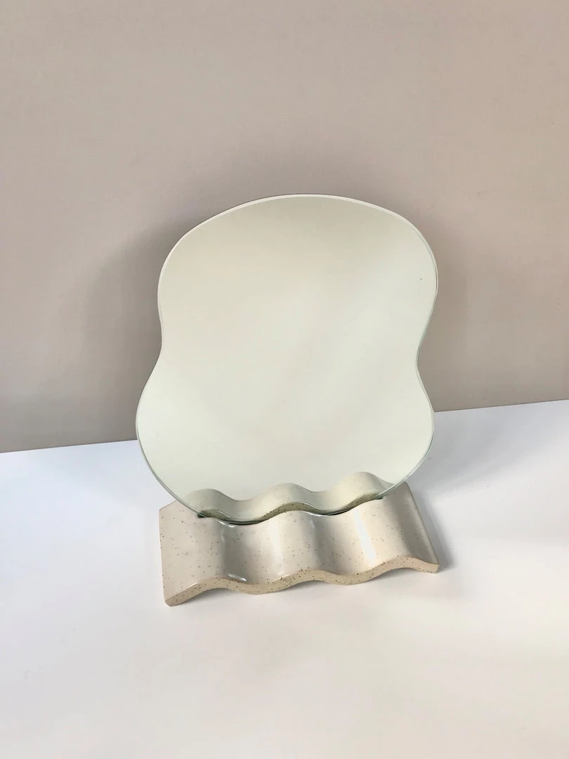 Avara Studio Wavy Mirror On Wavy Stand 1 Avara Studio Wavy Mirror On Wavy Stand
