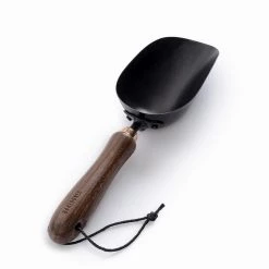 Barebones Garden Scoop