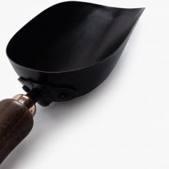 Barebones Garden Scoop