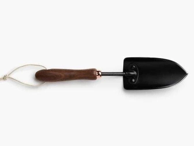 Barebones $50—$100 Garden Trowel 2 Barebones $50—$100 Garden Trowel