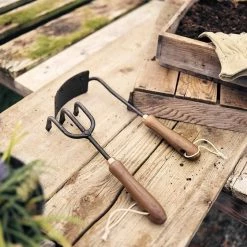 Barebones Square Hand Hoe $50—$100 9 Barebones Square Hand Hoe $50—$100