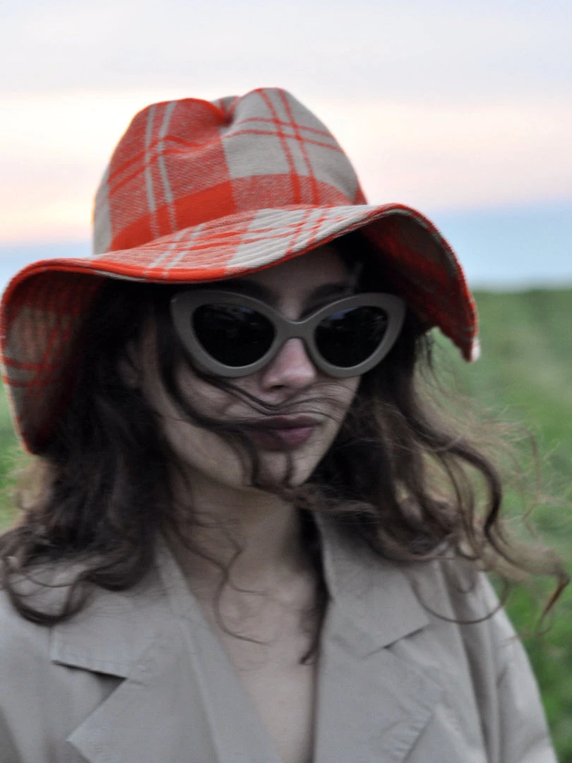 Companion Classic Brim – Red & Oat Check Wardrobe 1 Companion Classic Brim – Red & Oat Check Wardrobe