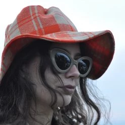 Companion Classic Brim – Red & Oat Check Wardrobe 11 Companion Classic Brim – Red & Oat Check Wardrobe