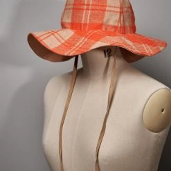 Companion Classic Brim With Ties – Red & Oat Check Wardrobe