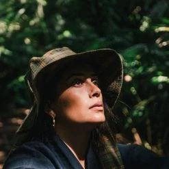 Companion Classic Brim With Wide Ties – Check Wardrobe