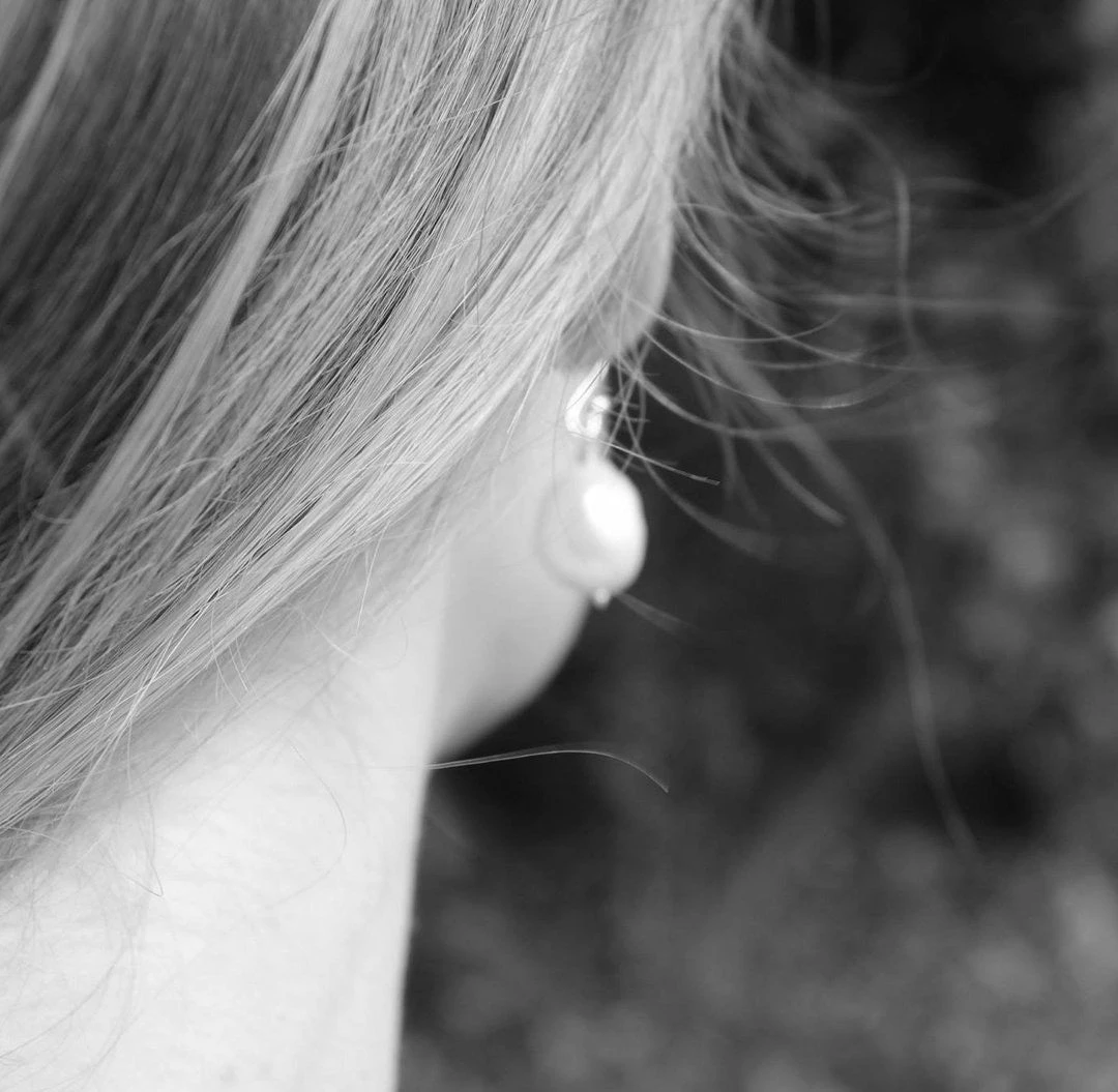 EMBR Jewellery Easy Pearl Earrings EOS Sale* 3 EMBR Jewellery Easy Pearl Earrings EOS Sale*