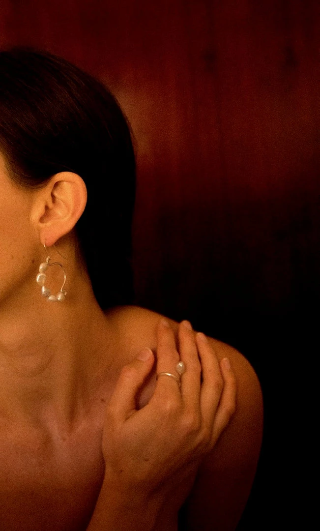 EMBR Jewellery Hypatia Pearl Ring – Silver EOS Sale* 2 EMBR Jewellery Hypatia Pearl Ring – Silver EOS Sale*