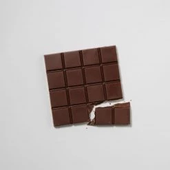 Flint Chocolate Kitchen＋Table Almond Butter Chocolate Bar