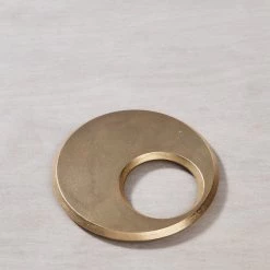 Futagami Brass Trivet – Moon