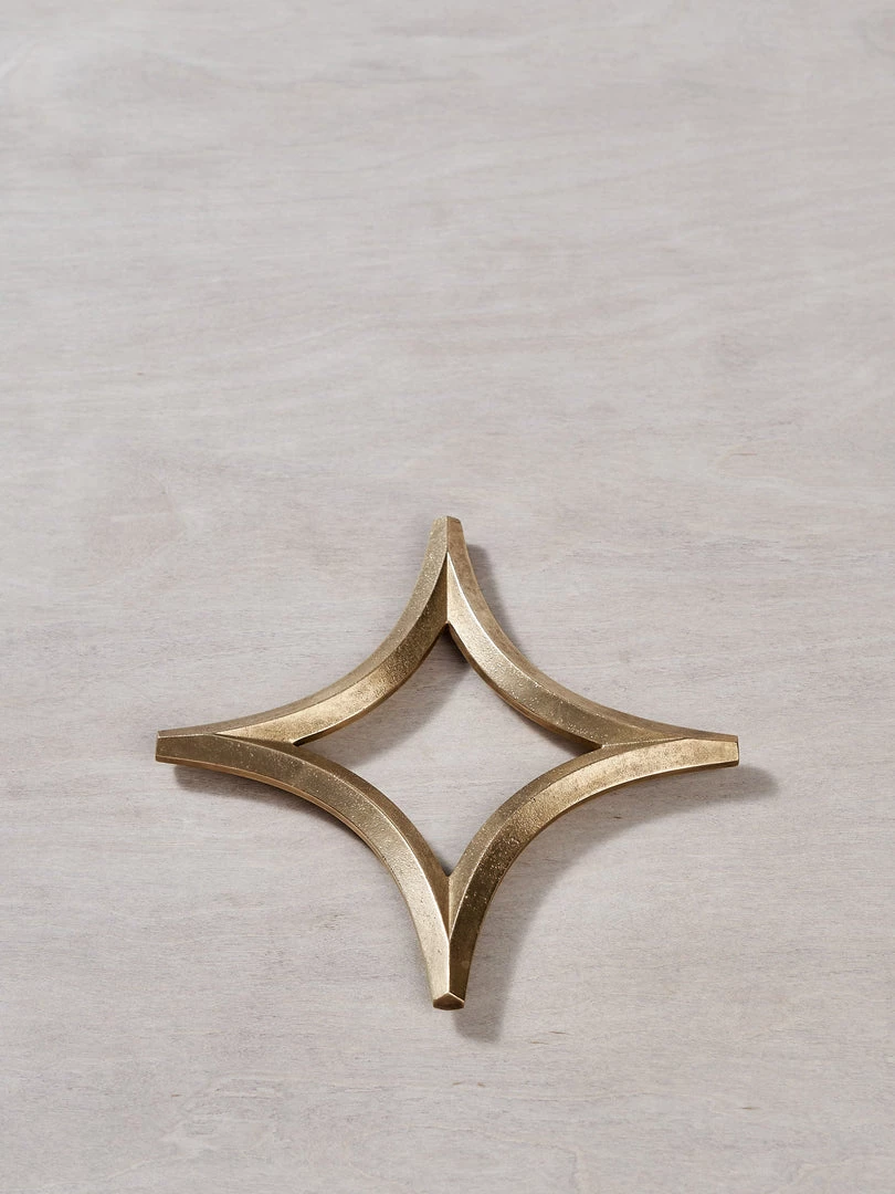 Futagami Living Brass Trivet – Star 1 Futagami Living Brass Trivet – Star