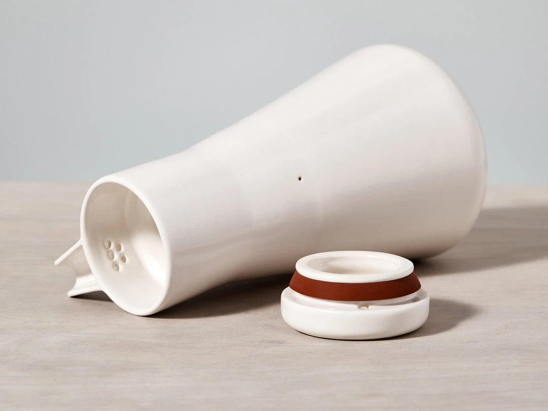 Gidon Bing Large Twin Wall Coffee/Tea Pot – Satin White 2 Gidon Bing Large Twin Wall Coffee/Tea Pot – Satin White