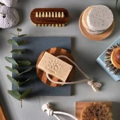 Iris Hantverk Bathroom Nail Brush – Large