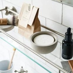 Iris Hantverk Bathroom Beard Comb – Walnut