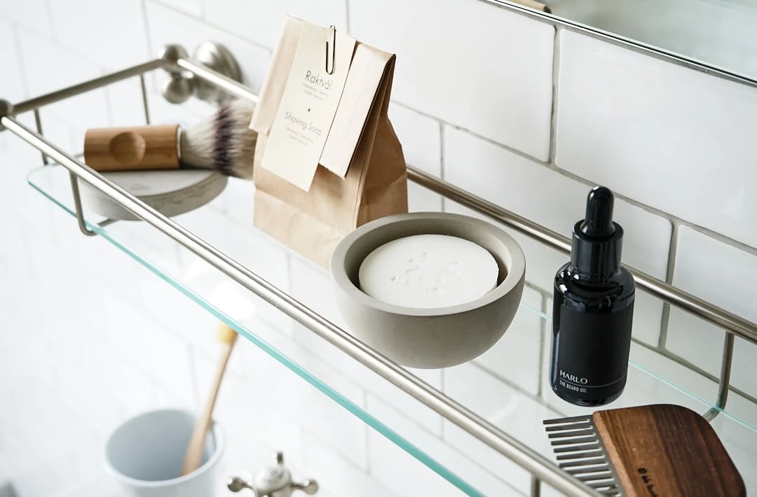 Iris Hantverk Shaving Cup With Cedarwood Shaving Soap 3 Iris Hantverk Shaving Cup With Cedarwood Shaving Soap