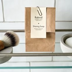 Iris Hantverk Shaving Cup With Cedarwood Shaving Soap 9 Iris Hantverk Shaving Cup With Cedarwood Shaving Soap