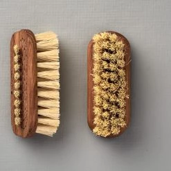 Iris Hantverk Bathroom Nail Brush – Large 8 Iris Hantverk Bathroom Nail Brush – Large