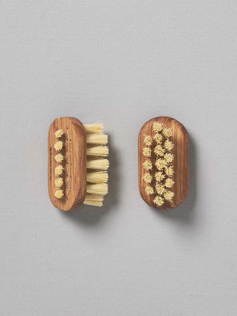 Iris Hantverk Bathroom Nail Brush – Small 2 Iris Hantverk Bathroom Nail Brush – Small