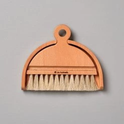 Iris Hantverk Kitchen+Table Nesting Table Brush & Pan Set 9 Iris Hantverk Kitchen+Table Nesting Table Brush & Pan Set