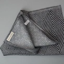 Iris Hantverk Kitchen＋Table Linen Tea Towel – Black