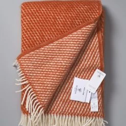 Klippan Honeycomb ECO* Lambswool Throw – Rust