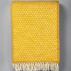 Klippan Living Knut Woven Lambswool Throw – Saffron