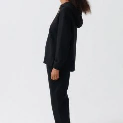 Kowtow Boxy Hoodie – Black