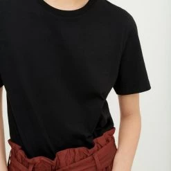 Kowtow Classic Tee - Black EOS Sale* 8 Kowtow Classic Tee - Black EOS Sale*