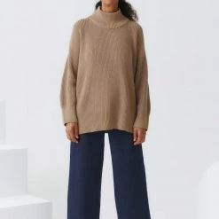 Kowtow Etel Sweater – Earth
