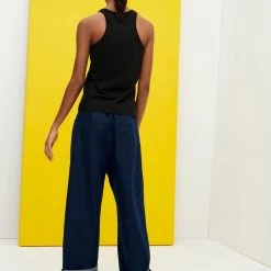 Kowtow Racer Back Singlet - Black EOS Sale* 8 Kowtow Racer Back Singlet - Black EOS Sale*