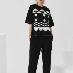 Kowtow Tapestry Tee – Black EOS Sale*