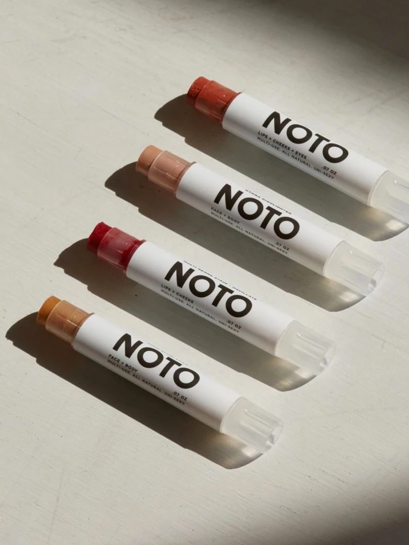 NOTO Multi-Bene Stain Stick – Oscillate Bathroom 7 NOTO Multi-Bene Stain Stick – Oscillate Bathroom