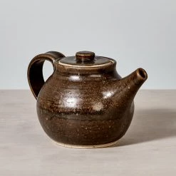Nicola Shuttleworth Tea Pot – Rusty Brown Kitchen＋Table
