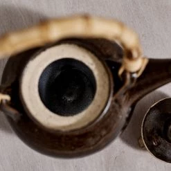 Nicola Shuttleworth Tea Pot – Rusty Brown With Bamboo Handle