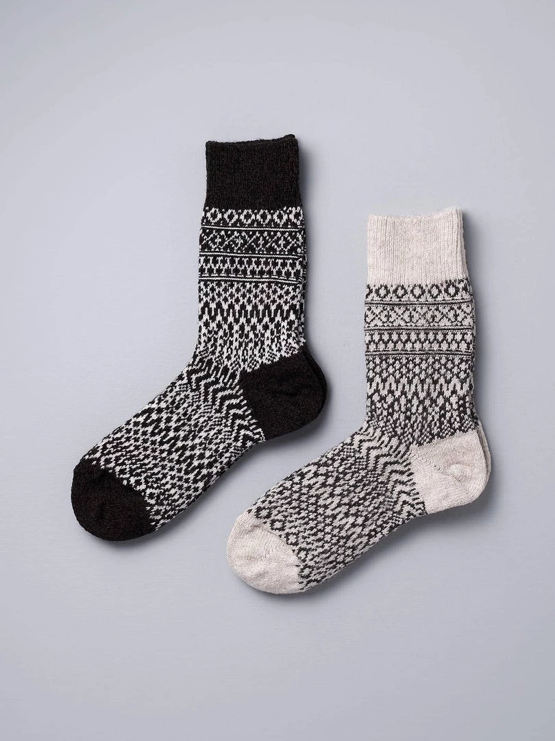 Nishiguchi Kutsushita Wardrobe Oslo Wool Jacquard Socks – Coffee 5 Nishiguchi Kutsushita Wardrobe Oslo Wool Jacquard Socks – Coffee