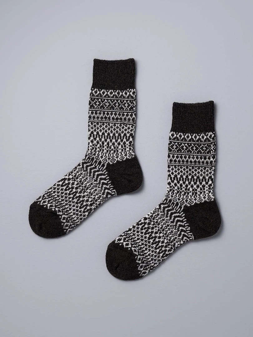 Nishiguchi Kutsushita Wardrobe Oslo Wool Jacquard Socks – Coffee 1 Nishiguchi Kutsushita Wardrobe Oslo Wool Jacquard Socks – Coffee