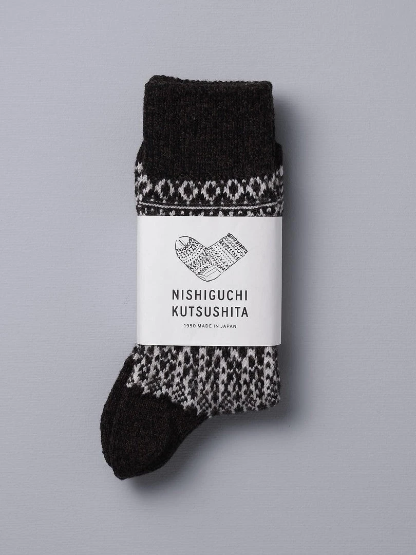 Nishiguchi Kutsushita Wardrobe Oslo Wool Jacquard Socks – Coffee 2 Nishiguchi Kutsushita Wardrobe Oslo Wool Jacquard Socks – Coffee