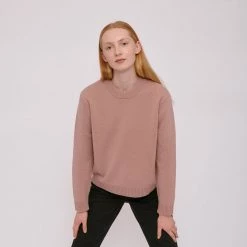 Organic Basics Recycled Wool Boxy Knit Jumper – Dusty Rose Wardrobe 7 Organic Basics Recycled Wool Boxy Knit Jumper – Dusty Rose Wardrobe