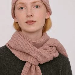 Organic Basics Recycled Wool Scarf – Dusty Rose Wardrobe