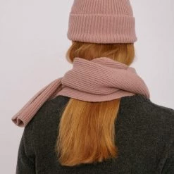 Organic Basics Recycled Wool Scarf – Dusty Rose Wardrobe