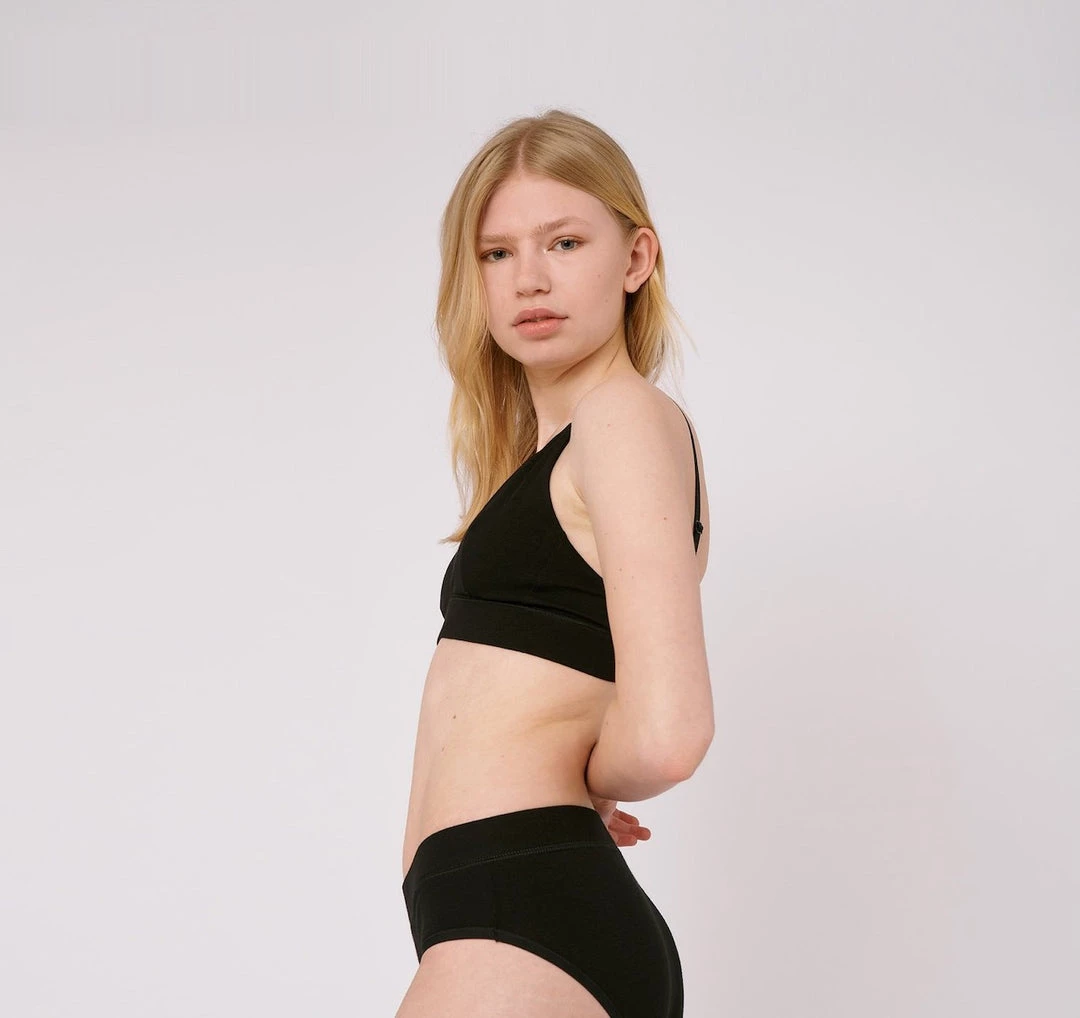 Organic Basics Organic Cotton Triangle Bra – Black Wardrobe 3 Organic Basics Organic Cotton Triangle Bra – Black Wardrobe