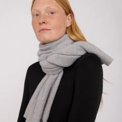 Organic Basics Wardrobe Recycled Cashmere Scarf – Grey