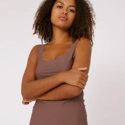Organic Basics Invisible Tank Top – Deep Taupe