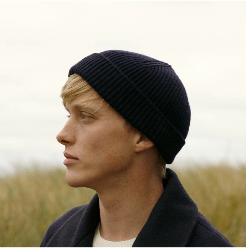 Organic Basics Recycled Cashmere Beanie – Navy Wardrobe 4 Organic Basics Recycled Cashmere Beanie – Navy Wardrobe