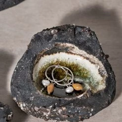 Tamara Rookes Split Rock Keep-sake Living