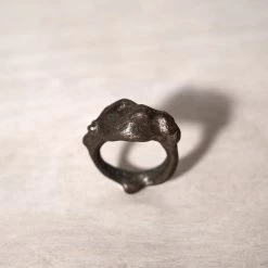 Tamara Rookes Shibuichi Contour Ring – Dark Wardrobe