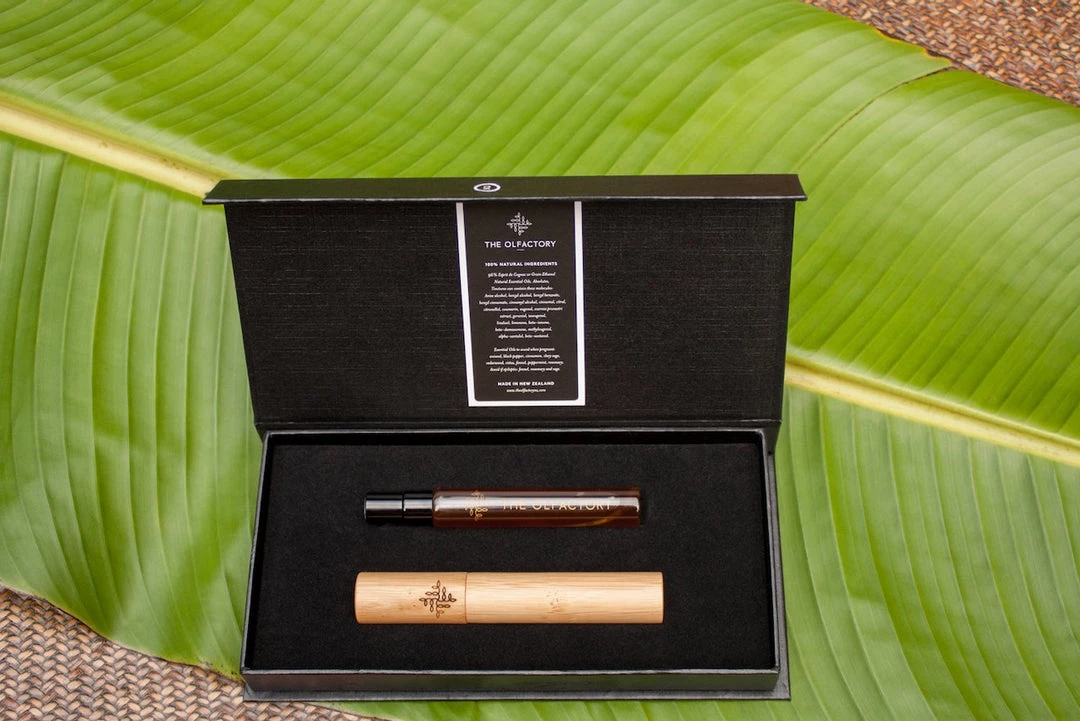 The Olfactory EOS Sale* Trinity No. 1 - Luxe Giftbox 2 The Olfactory EOS Sale* Trinity No. 1 - Luxe Giftbox